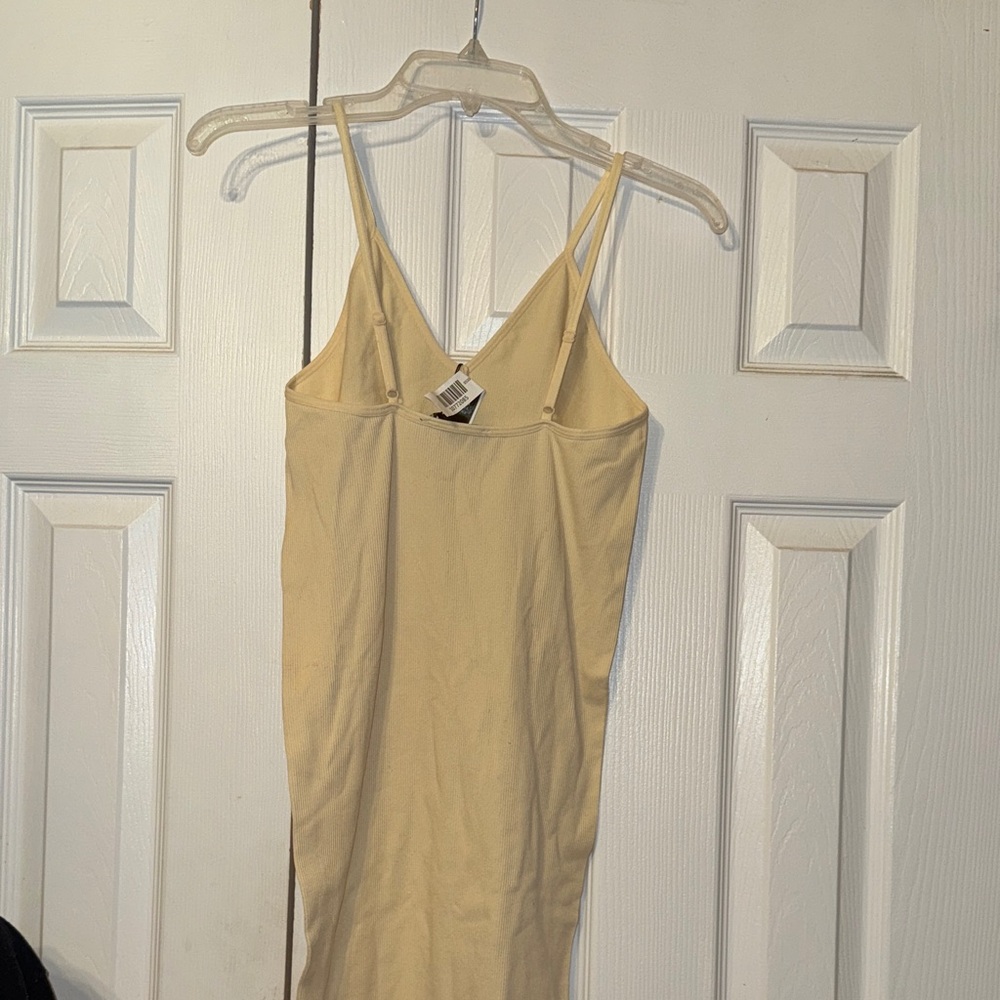Charlotte Russe Cream Midi Dress - Picture 6 of 7